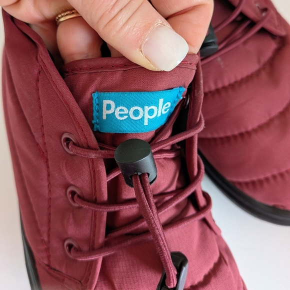 People Footwear Burgundy Slip-On Booties – Men’s Size 8 - Picture 3 of 7